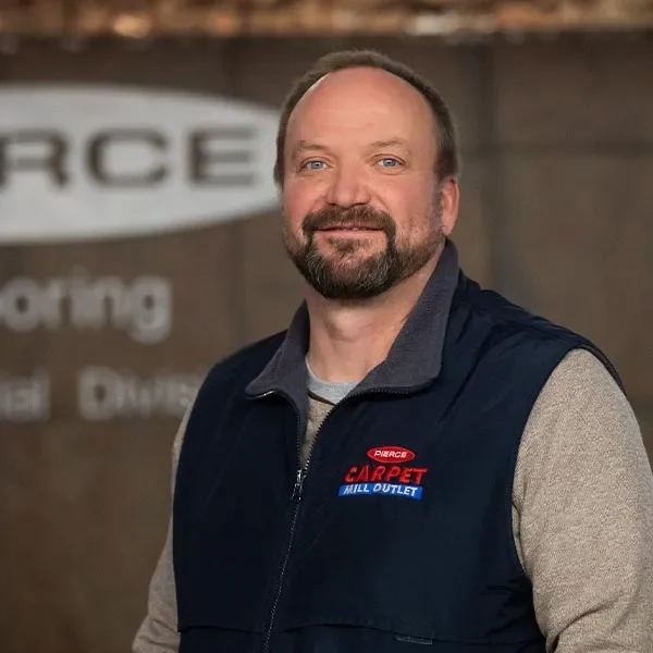 Headshot of Roger Linn, Flooring Specialist